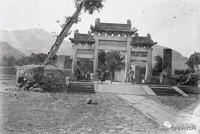 1907年的山东泰安府 泰山 曲阜县 孔庙,道观有哪些,道教符咒大全,哪里道观宫殿可以请到灵符咒?请符咒一般多少钱?请问买的道家符咒可以改变运势吗?网上买的灵符有用吗?