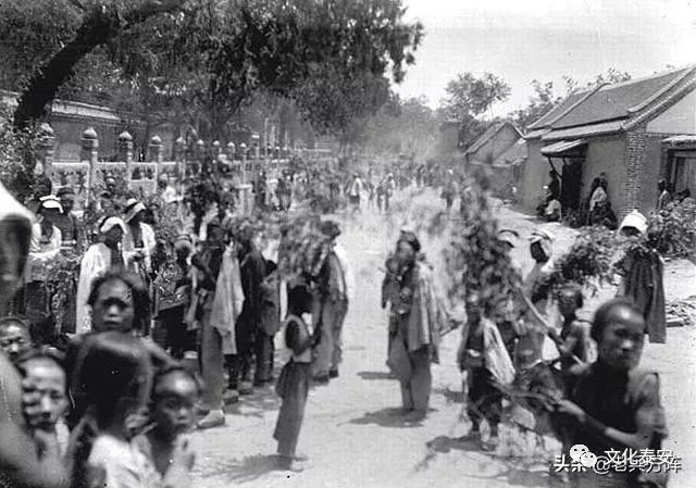 1907年的山东泰安府 泰山 曲阜县 孔庙,道观有哪些,道教符咒大全,哪里道观宫殿可以请到灵符咒?请符咒一般多少钱?请问买的道家符咒可以改变运势吗?网上买的灵符有用吗?