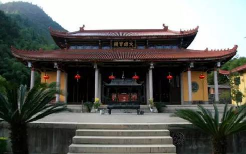 龙岩这10大知名寺庙，你朝拜过几个,道观有哪些,道教符咒大全,哪里寺庙宫殿可以请到灵符?网上买的灵符一般多少钱?亲人家人长生牌,祭奠祖先做超渡法事,往生牌位请到寺庙供奉,代客祈福烧纸钱金元宝.