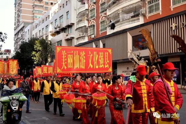 龙岩整个仙游城沸腾了！快来看~仙游城隍爷憋了70年终于又巡城了,城隍庙请财神,城隍殿拜什么比较灵,城隍爷什么灵验,城隍宫请太岁护身符,城隍祠请太岁符费用,灵符能请吗,有人请过道家灵符么,符咒可以请很多