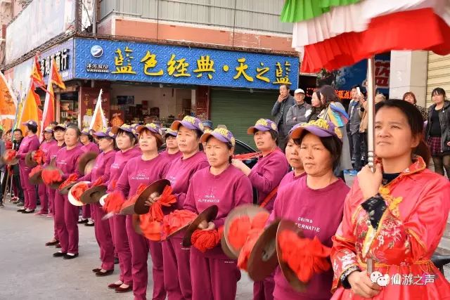 龙岩整个仙游城沸腾了！快来看~仙游城隍爷憋了70年终于又巡城了,城隍庙请财神,城隍殿拜什么比较灵,城隍爷什么灵验,城隍宫请太岁护身符,城隍祠请太岁符费用,灵符能请吗,有人请过道家灵符么,符咒可以请很多