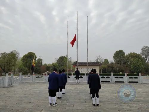 黄石浒塘山道观参与道教界深切悼念抗击新冠肺炎疫情斗争牺牲烈士和逝世同胞,道观有哪些,道教符咒大全,哪里庙宇宫殿可以请到灵符咒?请符咒一般多少钱?请问买的道家符咒可以改变运势吗?网上买的灵符有用吗?