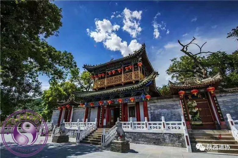 陕西道观宝鸡金台观,道观有哪些,道教符咒大全,哪里寺庙宫殿可以请到灵符?网上买的灵符一般多少钱?亲人家人长生牌,祭奠祖先做超渡法事,往生牌位请到寺庙供奉,代客祈福烧纸钱金元宝.