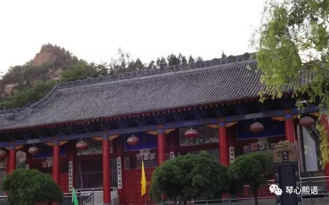 宝鸡贾村塬下的武城山道观,道观有哪些,道教符咒大全,哪里寺庙宫殿可以请到灵符?网上买的灵符一般多少钱?符咒可以改变运势吗?亲人家人长生牌,祭奠祖先做超渡法事,往生牌位请到寺庙供奉,代客祈福烧纸钱金元宝