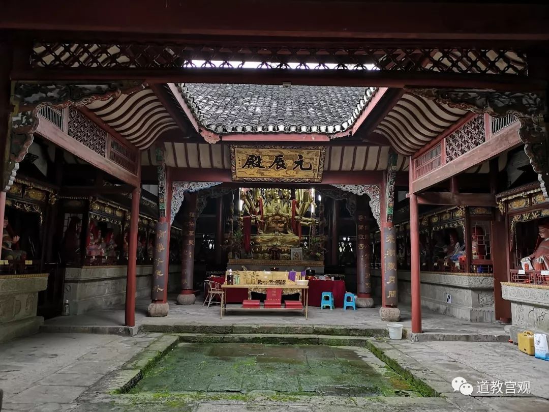 四川宜宾—真武山道观,道观有哪些,道教符咒大全,哪里寺庙宫殿可以请到灵符?网上买的灵符一般多少钱?符咒可以改变运势吗?亲人家人长生牌,祭奠祖先做超渡法事,往生牌位请到寺庙供奉,代客祈福烧纸钱金元宝.