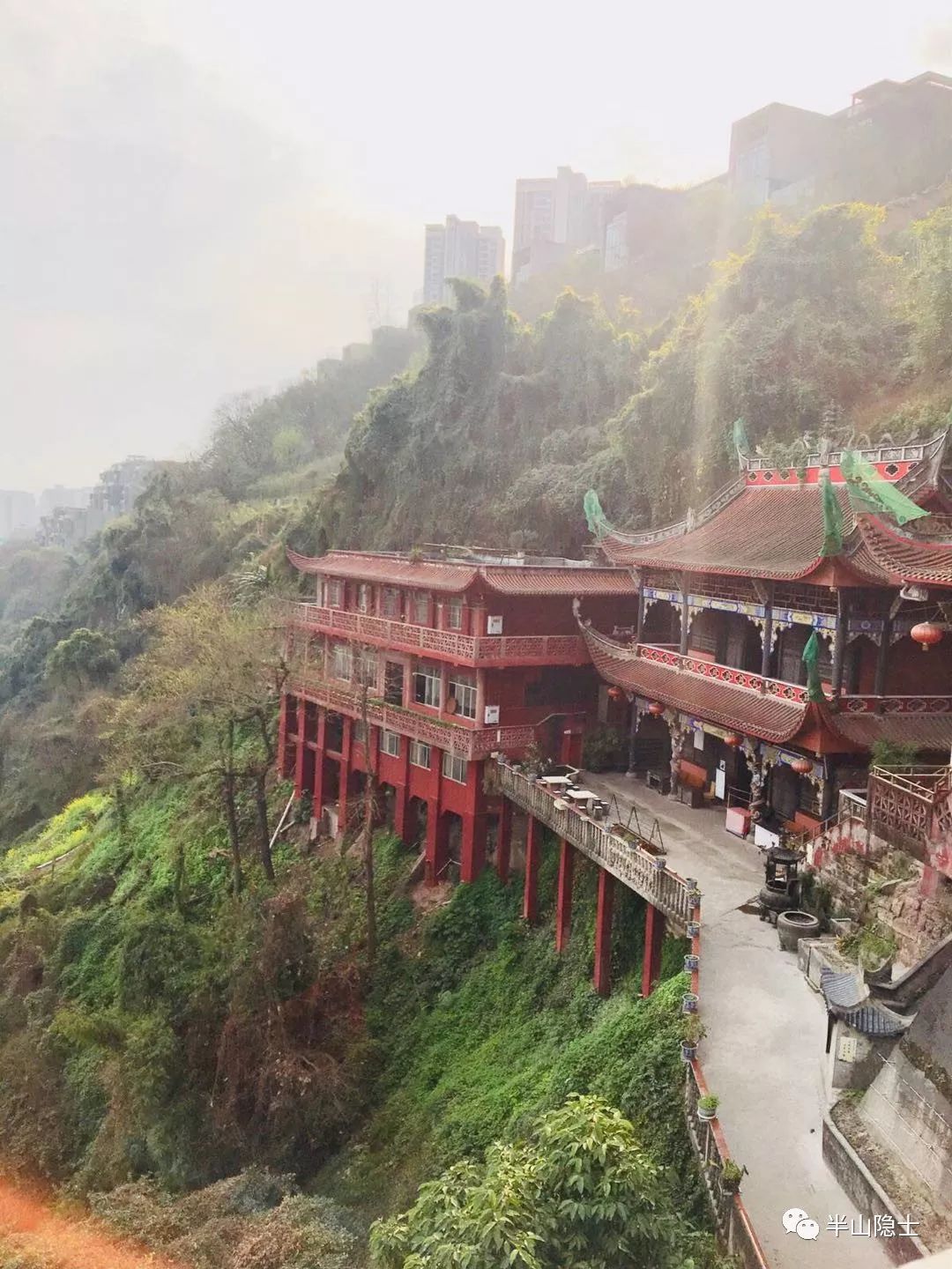 探寻平顶山龙泉洞道观,道观有哪些,道教符咒大全,哪里寺庙宫殿可以请到灵符?网上买的灵符一般多少钱?亲人家人长生牌,祭奠祖先做超渡法事,往生牌位请到寺庙供奉,代客祈福烧纸钱金元宝.