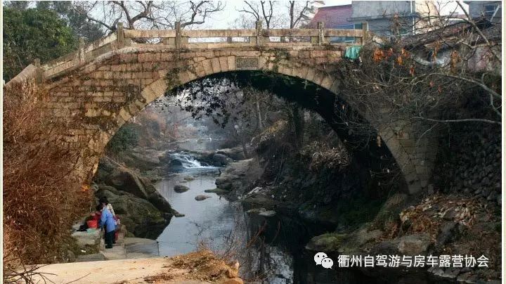 衢州竟有个谜一样的世外桃源内有小文昌阁、万寿宫,道观有哪些,道教符咒大全,哪里庙宇宫殿可以请到灵符咒?请符咒一般多少钱?请问买的道家符咒可以改变运势吗?网上买的灵符有用吗?