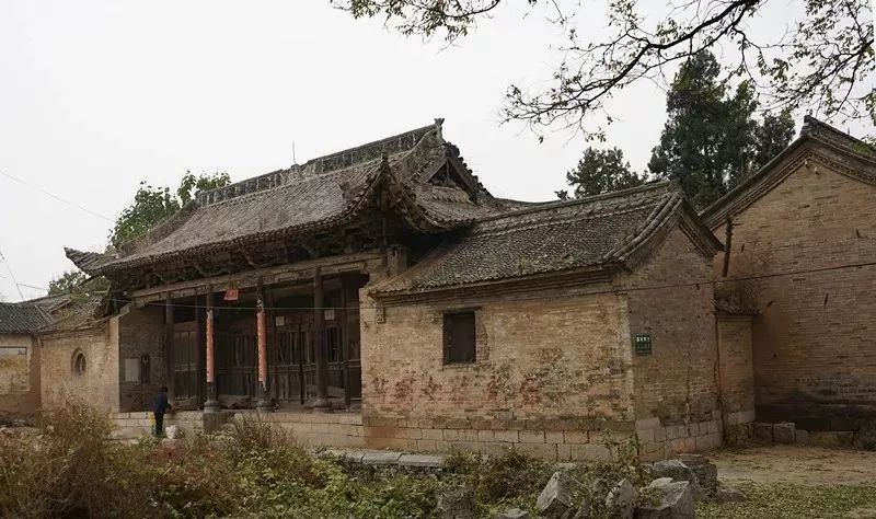 长治 山门三官庙，村子建在“莲花”上,道观有哪些,道教符咒大全,香火香油钱捐款的功德好处,做超度法事,哪里庙宇宫殿可以请到灵符?请符咒一般多少钱?请问买的道家符咒可以改变运势吗?网上买的灵符有用吗?