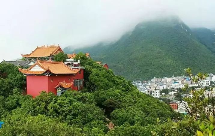 广东清远紫笔架山云观银盏温泉游笔架山神泉水观翠云洞,道观有哪些,道教符咒大全,香火香油钱捐款的功德好处,做超度法事,哪里庙宇宫殿可以请到灵符?请符咒一般多少钱?请问买的道家符咒可以改变运势吗?网上买的