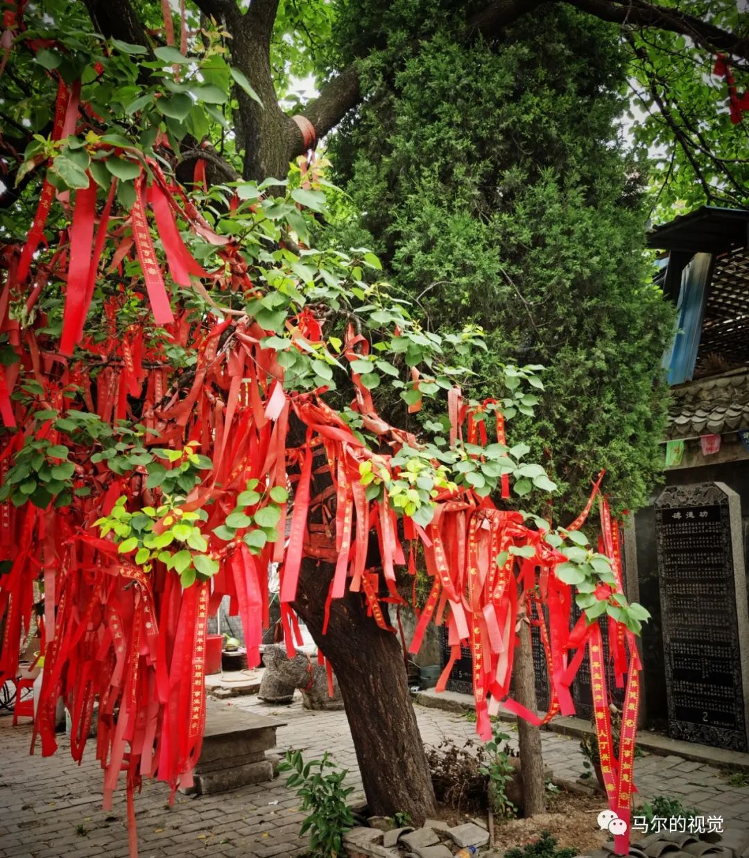 亳州临涣城隍庙,城隍庙请财神,城隍庙捐功德多少钱合适?城隍殿拜什么比较灵,城隍爷什么灵验,城隍宫请太岁护身符,城隍祠请太岁符费用,灵符能请吗,有人请过道家灵符么,符咒可以请很多吗  符咒批发 道教符咒 茅山符咒 符咒灵符 害人方法108种 十大害人符咒 害人法术大全 惩罚恶人的咒语 法事 超度法事 法事道场 手绘符 手绘灵符 道家招财符咒 网上祭奠 网上祭拜 在线许愿网 网上拜财神 代烧香 代烧香祈福 第24张