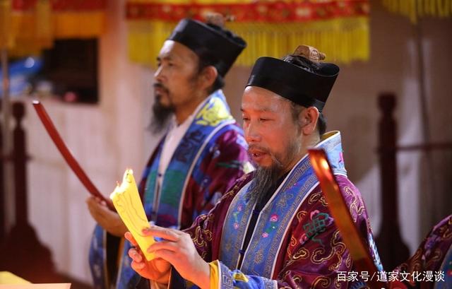 郑州地铁被救者自述死里逃生 为哪些在遭受水灾雨灾的人们祈福  符咒批发 道教符咒 茅山符咒 符咒灵符 害人方法108种 十大害人符咒 害人法术大全 惩罚恶人的咒语 法事 超度法事 法事道场 手绘符 手绘灵符 道家招财符咒 网上祭奠 网上祭拜 在线许愿网 网上拜财神 代烧香 代烧香祈福 第2张