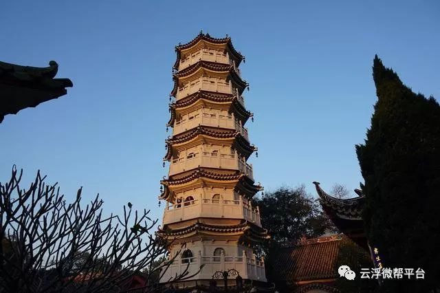 云浮香火最旺的10大寺庙道观  符咒批发 道教符咒 茅山符咒 符咒灵符 害人方法108种 十大害人符咒 害人法术大全 惩罚恶人的咒语 法事 超度法事 法事道场 手绘符 手绘灵符 道家招财符咒 网上祭奠 网上祭拜 在线许愿网 网上拜财神 代烧香 代烧香祈福 第1张