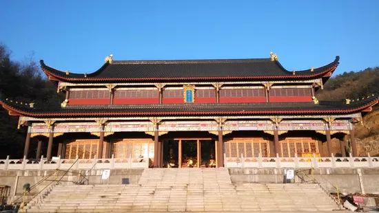 中元节来六盘水道观寺庙寺院这些地方，为亡魂指引“回家”之路  符咒批发 道教符咒 茅山符咒 符咒灵符 害人方法108种 十大害人符咒 害人法术大全 惩罚恶人的咒语 法事 超度法事 法事道场 手绘符 手绘灵符 道家招财符咒 网上祭奠 网上祭拜 在线许愿网 网上拜财神 代烧香 代烧香祈福 第7张