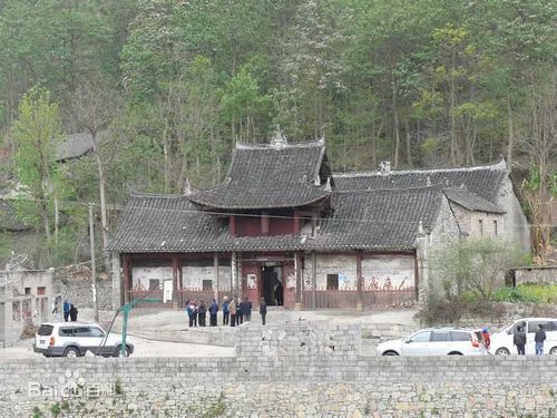 中元节来六盘水道观寺庙寺院这些地方，为亡魂指引“回家”之路  符咒批发 道教符咒 茅山符咒 符咒灵符 害人方法108种 十大害人符咒 害人法术大全 惩罚恶人的咒语 法事 超度法事 法事道场 手绘符 手绘灵符 道家招财符咒 网上祭奠 网上祭拜 在线许愿网 网上拜财神 代烧香 代烧香祈福 第8张