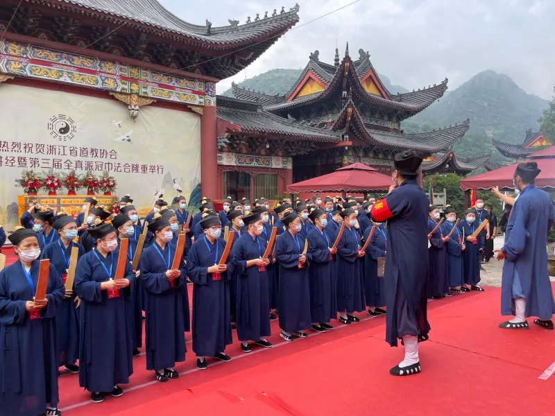 常说道教缺人才，那如何才能成为一个“学修并进”的道教人才呢？  符咒批发 道教符咒 茅山符咒 符咒灵符 害人方法108种 十大害人符咒 害人法术大全 惩罚恶人的咒语 法事 超度法事 法事道场 手绘符 手绘灵符 道家招财符咒 网上祭奠 网上祭拜 在线许愿网 网上拜财神 代烧香 代烧香祈福 第3张