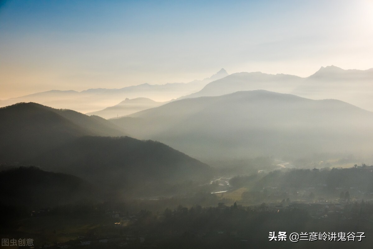 修炼的五层境界：真人、至人、圣人、贤人、凡人  符咒批发 道教符咒 茅山符咒 符咒灵符 害人方法108种 十大害人符咒 害人法术大全 惩罚恶人的咒语 法事 超度法事 法事道场 手绘符 手绘灵符 道家招财符咒 网上祭奠 网上祭拜 在线许愿网 网上拜财神 代烧香 代烧香祈福 第5张