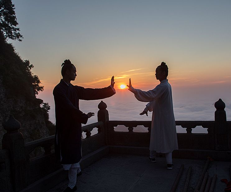 丹道入门修炼，要选择最上乘的秘法  符咒批发 道教符咒 茅山符咒 符咒灵符 害人方法108种 十大害人符咒 害人法术大全 惩罚恶人的咒语 法事 超度法事 法事道场 手绘符 手绘灵符 道家招财符咒 网上祭奠 网上祭拜 在线许愿网 网上拜财神 代烧香 代烧香祈福 第1张