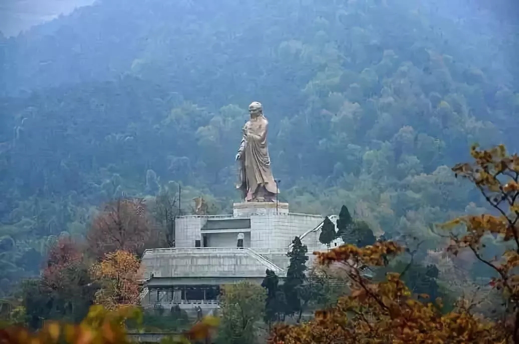 古代道教认为，中国这10大圣地最利于修炼成仙  符咒批发 道教符咒 茅山符咒 符咒灵符 害人方法108种 十大害人符咒 害人法术大全 惩罚恶人的咒语 法事 超度法事 法事道场 手绘符 手绘灵符 道家招财符咒 网上祭奠 网上祭拜 在线许愿网 网上拜财神 代烧香 代烧香祈福 第3张