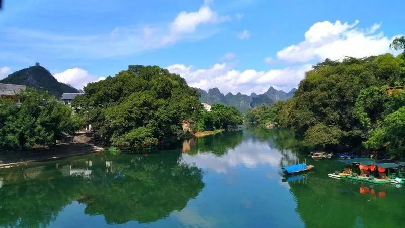 柳州鹿寨中渡城隍庙会,城隍庙请财神,城隍庙拜什么比较灵,城隍爷什么灵验,城隍庙请太岁护身符,城隍庙请太岁符费用,灵符能请吗,有人请过道家灵符么,灵符可以请很多吗