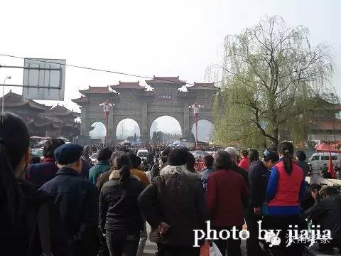 驻马店汝南城隍庙,城隍庙请财神,城隍庙拜什么比较灵,城隍爷什么灵验,城隍庙请太岁护身符,城隍庙请太岁符费用,灵符能请吗,有人请过道家灵符么,灵符可以请很多吗