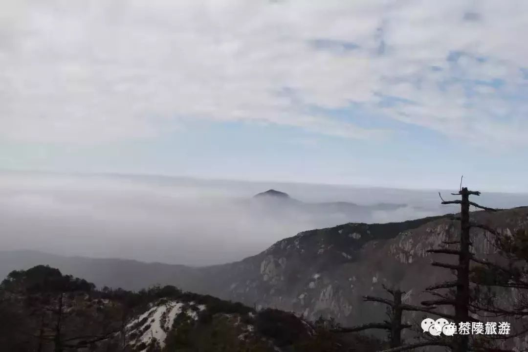 株洲这个地方有10多处道教仙境,道观有哪些,道教符咒大全,哪里寺庙宫殿可以请到灵符?网上买的灵符一般多少钱?亲人家人长生牌,祭奠祖先做超渡法事,往生牌位请到寺庙供奉,代客祈福烧纸钱金元宝.