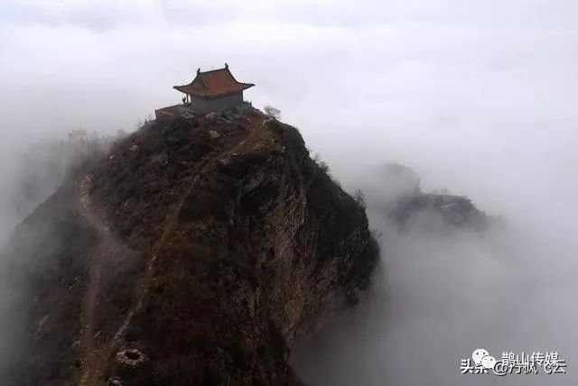 邢台市五大道教名山,道观有哪些,道教符咒大全,哪里寺庙宫殿可以请到灵符?网上买的灵符一般多少钱?亲人家人长生牌,祭奠祖先做超渡法事,往生牌位请到寺庙供奉,代客祈福烧纸钱金元宝.