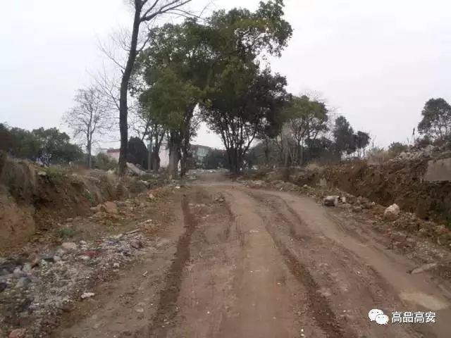 荆州高安老城的城隍祠 ,城隍庙请财神,城隍庙拜什么比较灵,城隍爷什么灵验,城隍庙请太岁护身符,城隍庙请太岁符费用,灵符能请吗,有人请过道家灵符么,灵符可以请很多吗