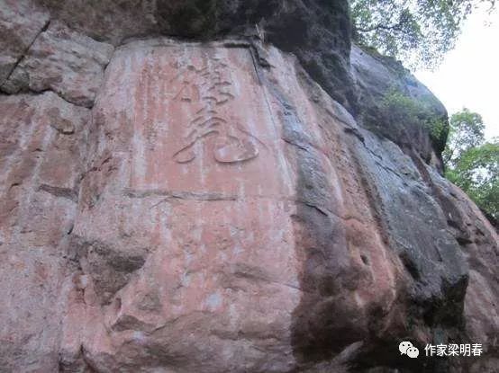 泸州千年皇家道观合江安乐山延真观,道观有哪些,道教符咒大全,哪里寺庙宫殿可以请到灵符?网上买的灵符一般多少钱?符咒可以改变运势吗?亲人家人长生牌,祭奠祖先做超渡法事,往生牌位请到寺庙供奉,代客祈福烧纸