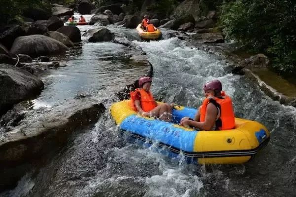 防城港有哪些道观万尾金滩 水口大王庙 仙人山  符咒批发 道教符咒 茅山符咒 符咒灵符 害人方法108种 十大害人符咒 害人法术大全 惩罚恶人的咒语 法事 超度法事 法事道场 手绘符 手绘灵符 道家招财符咒 网上祭奠 网上祭拜 在线许愿网 网上拜财神 代烧香 代烧香祈福 第14张