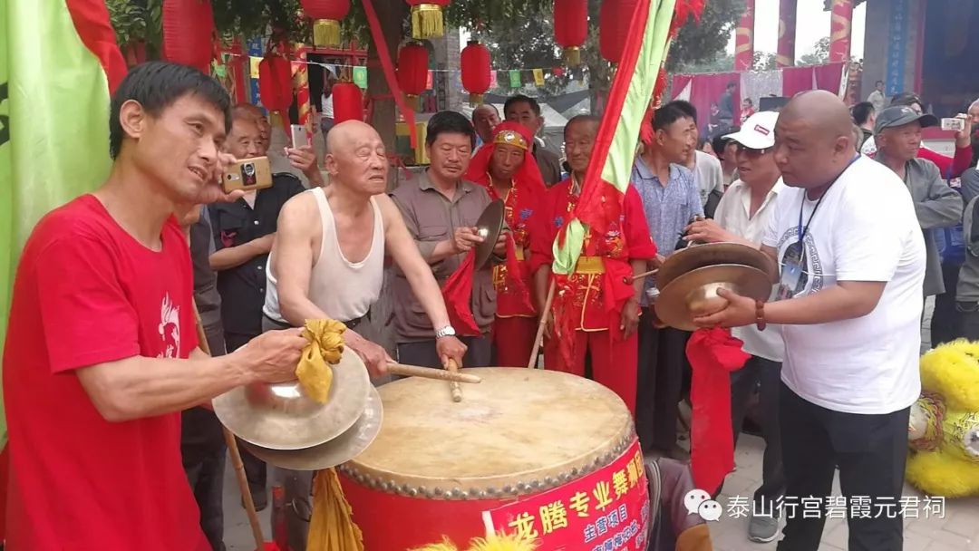 阜新城隍庙,娘娘庙,奶奶庙,真武庙,土地庙,文庙,关帝庙,城隍庙道教的信仰与道教庙会  符咒批发 道教符咒 茅山符咒 符咒灵符 害人方法108种 十大害人符咒 害人法术大全 惩罚恶人的咒语 法事 超度法事 法事道场 手绘符 手绘灵符 道家招财符咒 网上祭奠 网上祭拜 在线许愿网 网上拜财神 代烧香 代烧香祈福 第10张