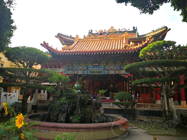 香港青松观道教道观寺庙  符咒批发 道教符咒 茅山符咒 符咒灵符 害人方法108种 十大害人符咒 害人法术大全 惩罚恶人的咒语 法事 超度法事 法事道场 手绘符 手绘灵符 道家招财符咒 网上祭奠 网上祭拜 在线许愿网 网上拜财神 代烧香 代烧香祈福 第4张