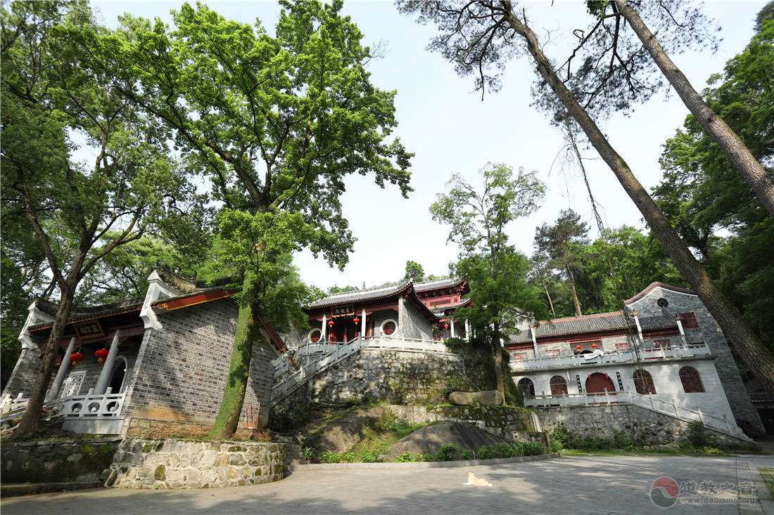 湖北衡阳南岳黄庭观道教道观寺庙  符咒批发 道教符咒 茅山符咒 符咒灵符 害人方法108种 十大害人符咒 害人法术大全 惩罚恶人的咒语 法事 超度法事 法事道场 手绘符 手绘灵符 道家招财符咒 网上祭奠 网上祭拜 在线许愿网 网上拜财神 代烧香 代烧香祈福 第7张