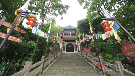 湖南武陵源紫霞观道教道观寺庙  符咒批发 道教符咒 茅山符咒 符咒灵符 害人方法108种 十大害人符咒 害人法术大全 惩罚恶人的咒语 法事 超度法事 法事道场 手绘符 手绘灵符 道家招财符咒 网上祭奠 网上祭拜 在线许愿网 网上拜财神 代烧香 代烧香祈福 第4张