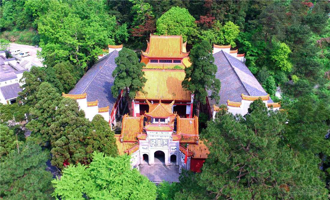 湖南南岳玄都观道教道观寺庙  符咒批发 道教符咒 茅山符咒 符咒灵符 害人方法108种 十大害人符咒 害人法术大全 惩罚恶人的咒语 法事 超度法事 法事道场 手绘符 手绘灵符 道家招财符咒 网上祭奠 网上祭拜 在线许愿网 网上拜财神 代烧香 代烧香祈福 第7张