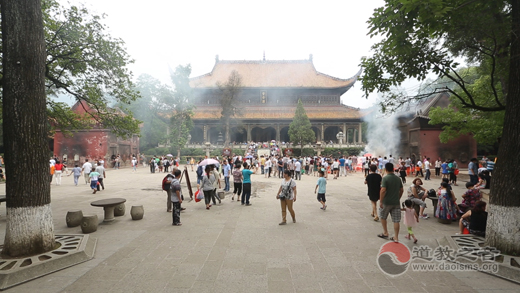 湖南衡阳南岳大庙道教道观寺庙  符咒批发 道教符咒 茅山符咒 符咒灵符 害人方法108种 十大害人符咒 害人法术大全 惩罚恶人的咒语 法事 超度法事 法事道场 手绘符 手绘灵符 道家招财符咒 网上祭奠 网上祭拜 在线许愿网 网上拜财神 代烧香 代烧香祈福 第3张