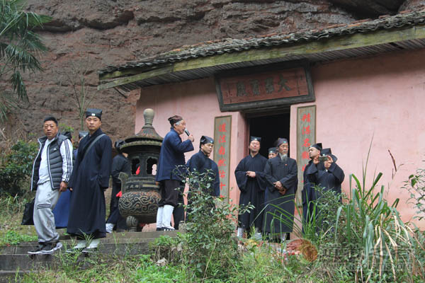 江西赣州宁都金精山碧虚宫道教道观寺庙  符咒批发 道教符咒 茅山符咒 符咒灵符 害人方法108种 十大害人符咒 害人法术大全 惩罚恶人的咒语 法事 超度法事 法事道场 手绘符 手绘灵符 道家招财符咒 网上祭奠 网上祭拜 在线许愿网 网上拜财神 代烧香 代烧香祈福 第1张