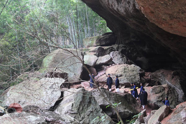 江西赣州宁都金精山碧虚宫道教道观寺庙  符咒批发 道教符咒 茅山符咒 符咒灵符 害人方法108种 十大害人符咒 害人法术大全 惩罚恶人的咒语 法事 超度法事 法事道场 手绘符 手绘灵符 道家招财符咒 网上祭奠 网上祭拜 在线许愿网 网上拜财神 代烧香 代烧香祈福 第4张