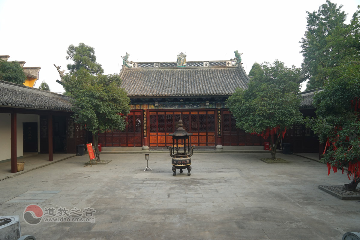 浙江杭州玉皇山福星观道教寺庙道观  符咒批发 道教符咒 茅山符咒 符咒灵符 害人方法108种 十大害人符咒 害人法术大全 惩罚恶人的咒语 法事 超度法事 法事道场 手绘符 手绘灵符 道家招财符咒 网上祭奠 网上祭拜 在线许愿网 网上拜财神 代烧香 代烧香祈福 第5张