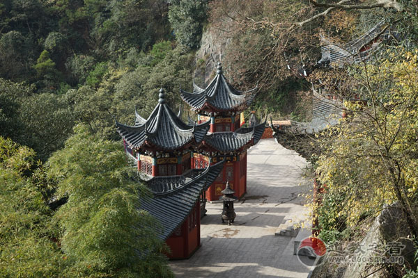 浙江温州天然道观道教寺院  符咒批发 道教符咒 茅山符咒 符咒灵符 害人方法108种 十大害人符咒 害人法术大全 惩罚恶人的咒语 法事 超度法事 法事道场 手绘符 手绘灵符 道家招财符咒 网上祭奠 网上祭拜 在线许愿网 网上拜财神 代烧香 代烧香祈福 第3张