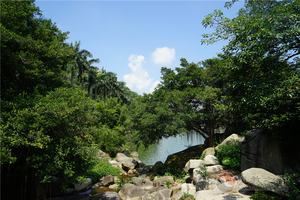 广东珠海竹仙洞道教寺庙  符咒批发 道教符咒 茅山符咒 符咒灵符 害人方法108种 十大害人符咒 害人法术大全 惩罚恶人的咒语 法事 超度法事 法事道场 手绘符 手绘灵符 道家招财符咒 网上祭奠 网上祭拜 在线许愿网 网上拜财神 代烧香 代烧香祈福 第2张