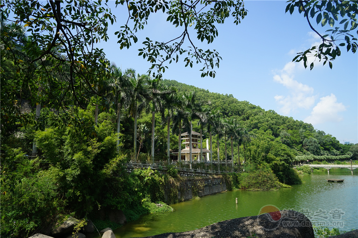 广东珠海竹仙洞道教寺庙  符咒批发 道教符咒 茅山符咒 符咒灵符 害人方法108种 十大害人符咒 害人法术大全 惩罚恶人的咒语 法事 超度法事 法事道场 手绘符 手绘灵符 道家招财符咒 网上祭奠 网上祭拜 在线许愿网 网上拜财神 代烧香 代烧香祈福 第11张