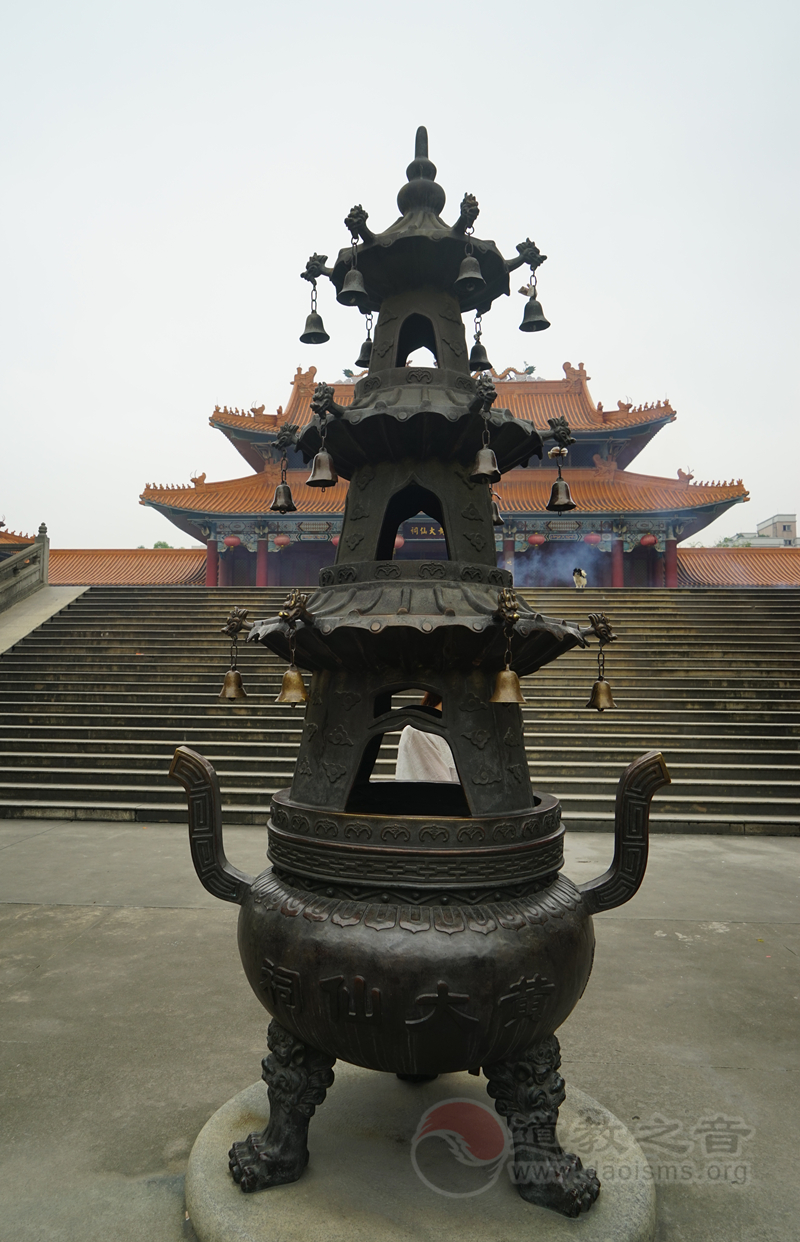 广州赤松黄大仙祠道教寺庙  符咒批发 道教符咒 茅山符咒 符咒灵符 害人方法108种 十大害人符咒 害人法术大全 惩罚恶人的咒语 法事 超度法事 法事道场 手绘符 手绘灵符 道家招财符咒 网上祭奠 网上祭拜 在线许愿网 网上拜财神 代烧香 代烧香祈福 第6张