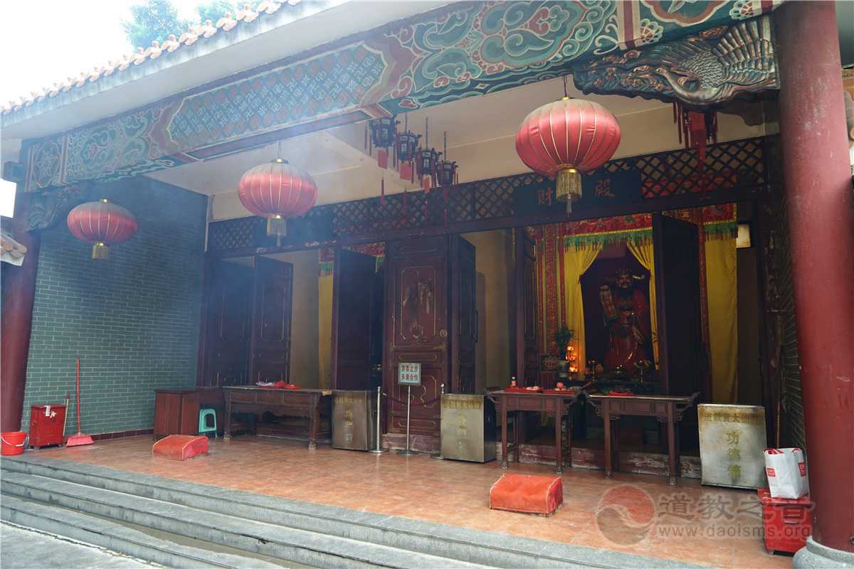 广州赤松黄大仙祠道教寺庙  符咒批发 道教符咒 茅山符咒 符咒灵符 害人方法108种 十大害人符咒 害人法术大全 惩罚恶人的咒语 法事 超度法事 法事道场 手绘符 手绘灵符 道家招财符咒 网上祭奠 网上祭拜 在线许愿网 网上拜财神 代烧香 代烧香祈福 第9张